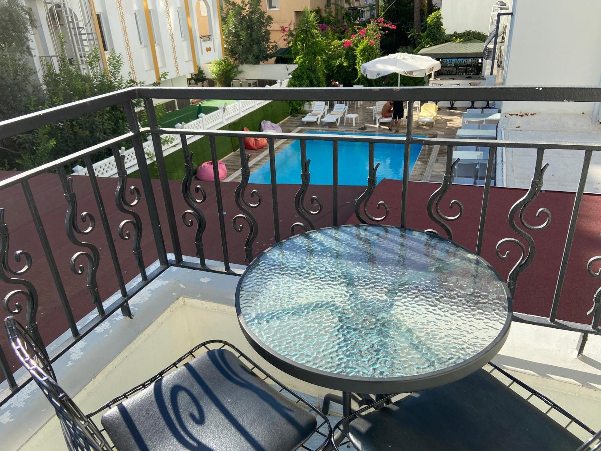Serenity Suites Hotel 安塔利亚 外观 照片